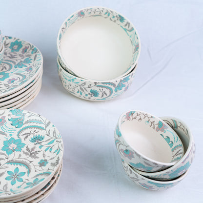 Handcrafted AquaBloom 20 Piece Dinner Set For 6